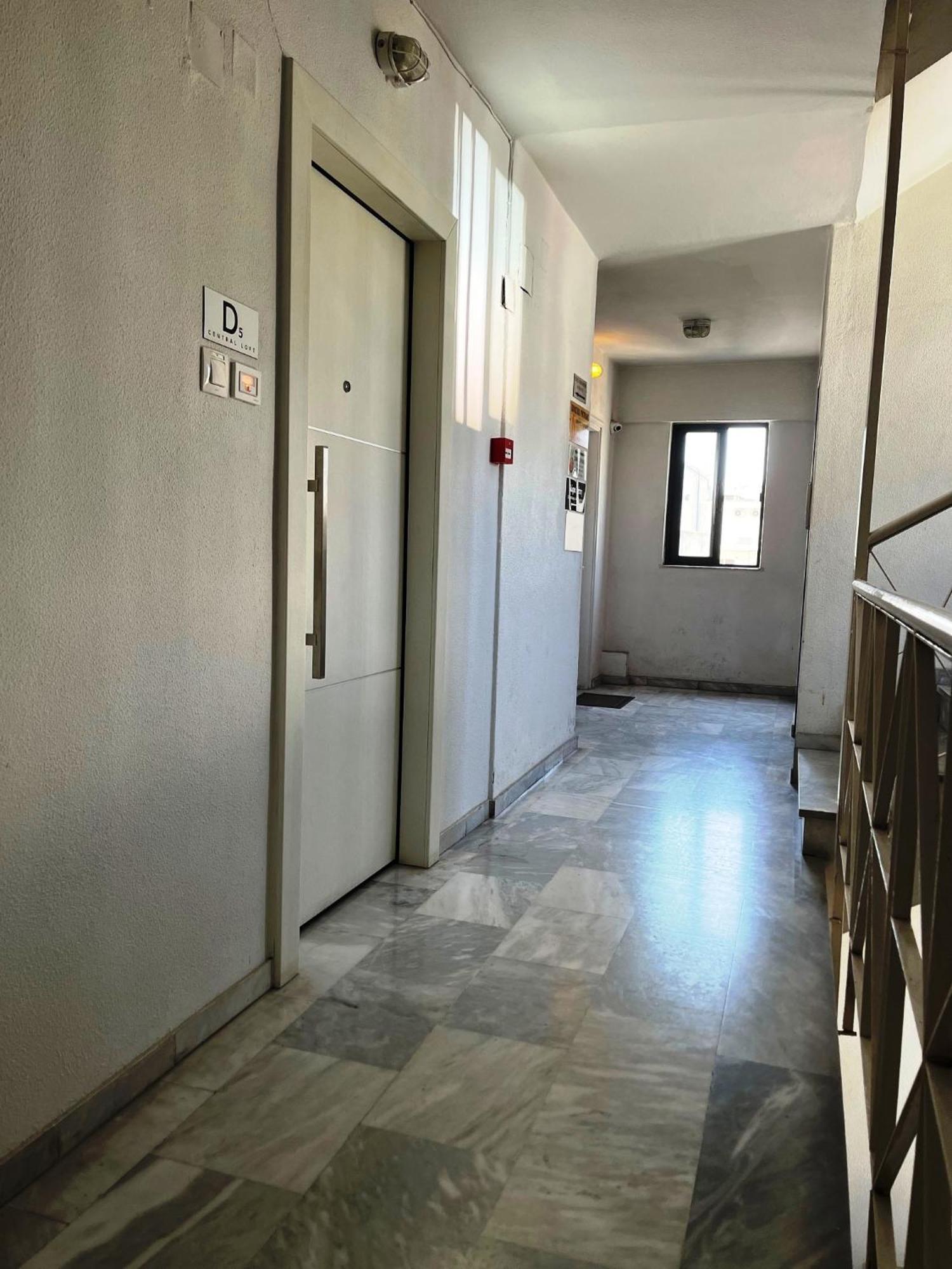 Central Loft D5 Волос Екстер'єр фото